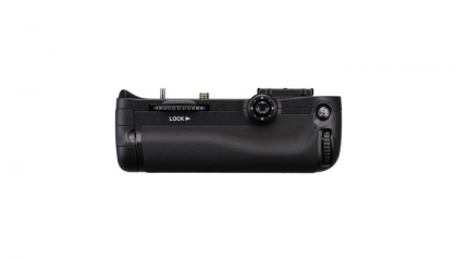 باتری گریپ Nikon MB-D11 Multi Power Grip برای نیکون D7000