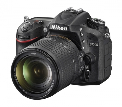 دوربین نیکون D7200 + 18-140mm VR