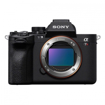 بدنه‌ی دوربین بدون آینه سونی مدل Sony a7R V (دست دوم)