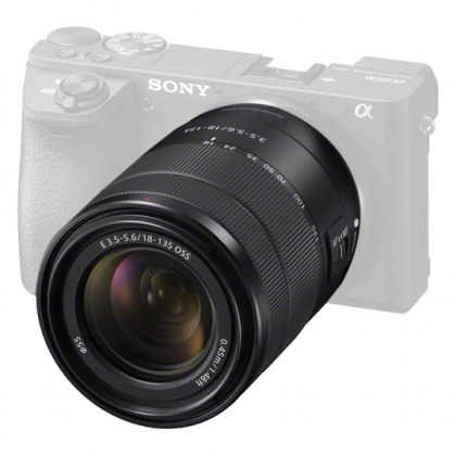 لنز سونی مدل SONY E 18-135mm OSS (دست دوم)