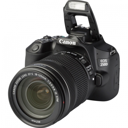 دوربین کانن EOS 250D + 18-135mm STM (دست دوم)