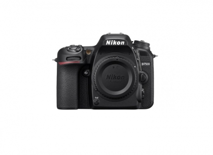 Nikon D7500 18-55 AF-P کارکرده