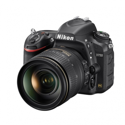 دوربین نیکون D750 + 24-120mm VR (دست دوم)